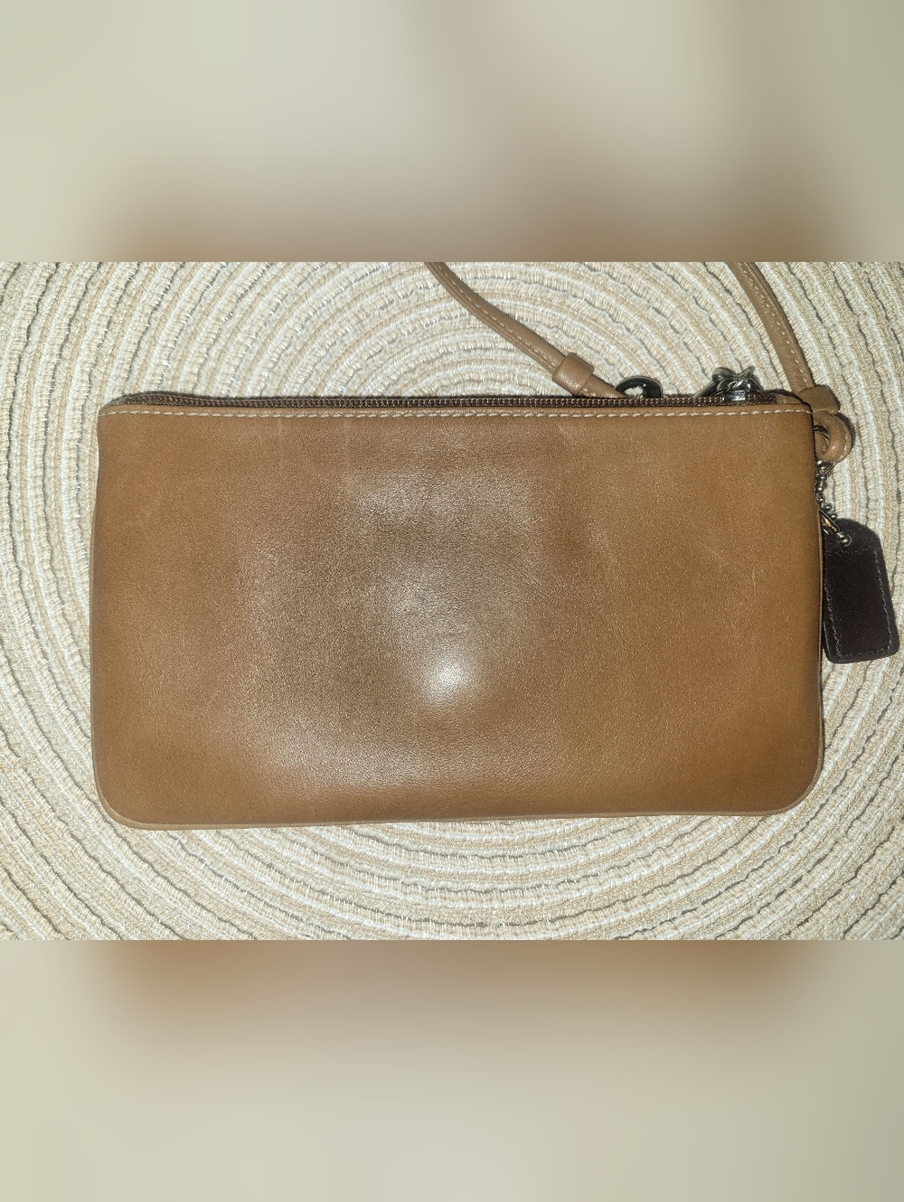 Coach Hampton Leather Wristlet in Tan Brown with Silver Hardware - Picture 2 of 4